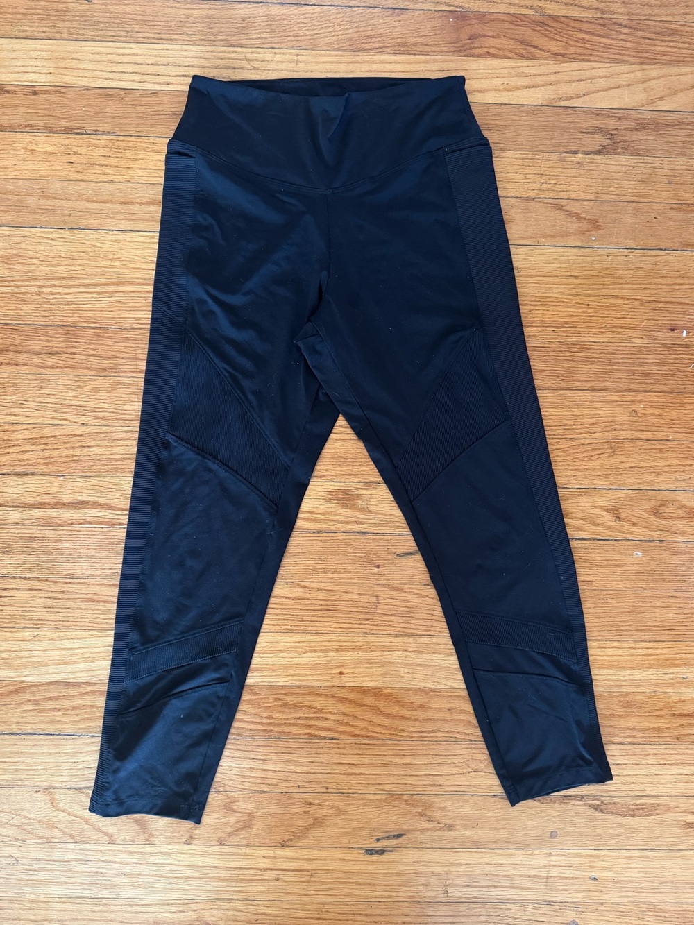 PINK Victoria’s Secret Ultimate Featherweight Leggings